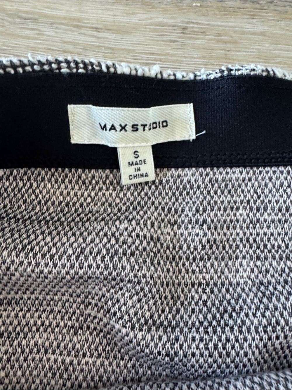 Max Studio Black and White Tweed Pencil Skirt - Picture 2 of 3